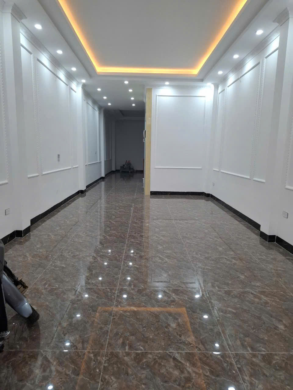 Bán nhà Chu Huy Mân -OTO TRÁNH – LÔ GÓC – THANG MÁY – KINH DOANH – <br>65m² x 5 tầng -nhỉnh 13 tỷ - Ảnh 2